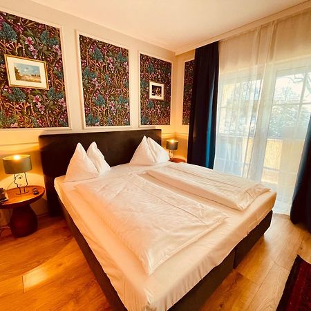 Gaestehaus Am Stadtpark Vocklabruck Bagian luar foto