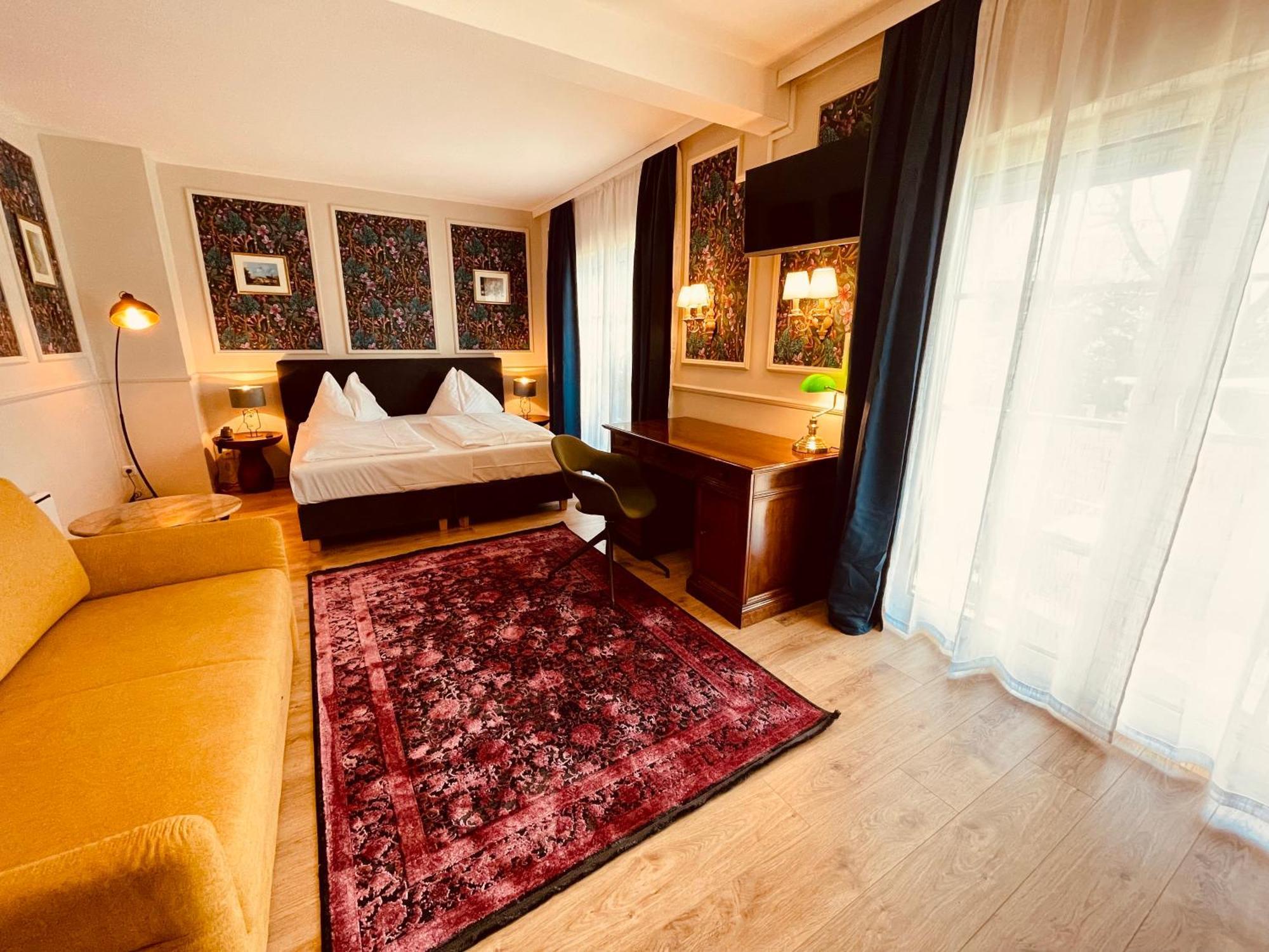Gaestehaus Am Stadtpark Vocklabruck Bagian luar foto